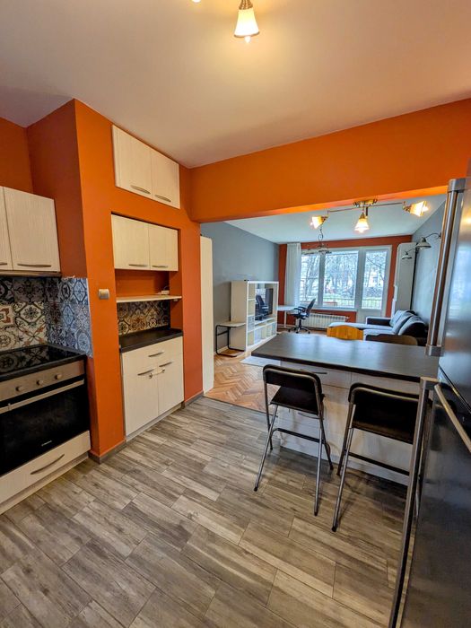 Тристаен апартамент жк.Изток