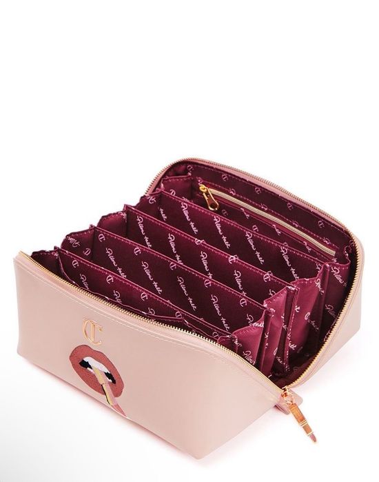 Charlotte Tilbury косметичка