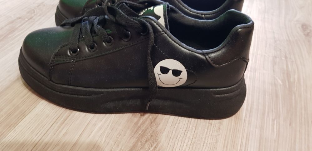 Необувани кецове