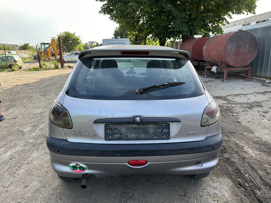 Peugeot 206 / Пежо 206 1.4i на части