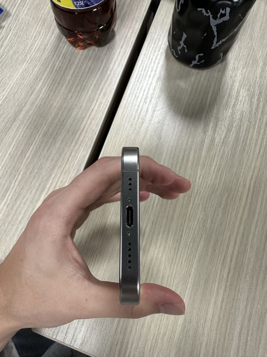 Iphone 15 pro 256 titanium