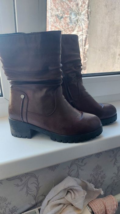 Зимние сапоги 36р