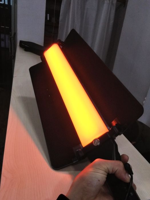 Neon lampa 5 6 hil rangda yonadi