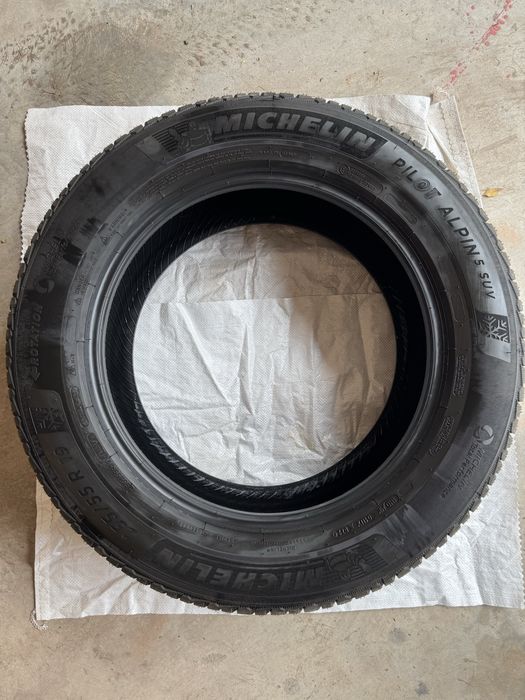 Гуми 4 броя MICHELINE PILOT ALPIN 5 SUV 255 / 55 R19 111V XL-MI1016