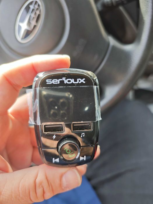 Fm трансмитер за автомобил с usb