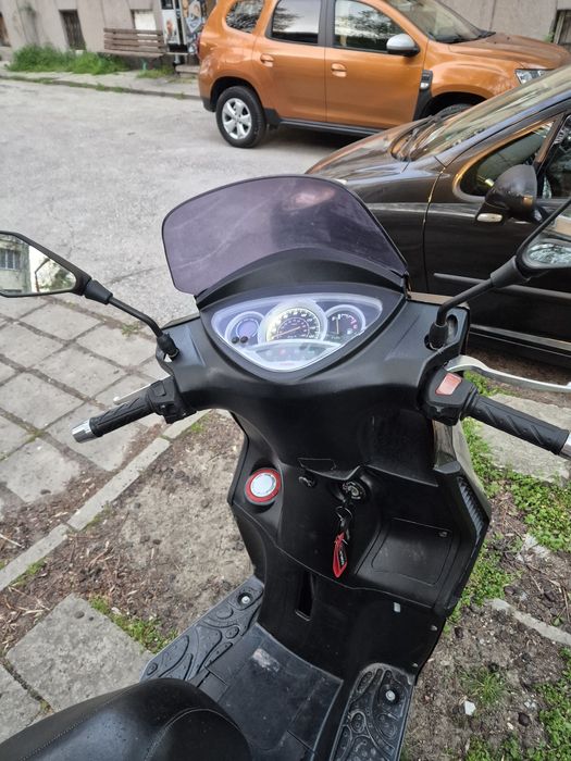 Kymco People S 300i