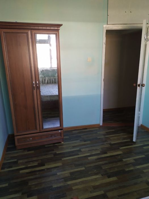 Аренда коракамиш 2.хонали оилага берилади расмдаги уй