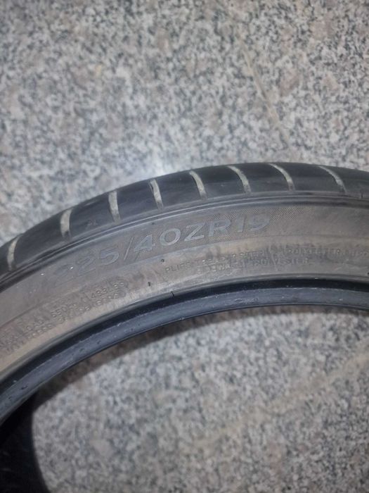 600 lei ambele bucati/ Anvelope Hankook de vara 225/40/19 DOT 07/2024
