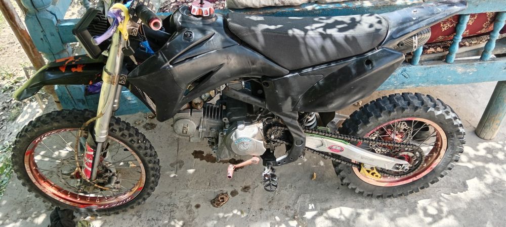 Moto sotiladi samarqand viloyati narxi 7 milyon kelishamiz  Oqdaryo tu