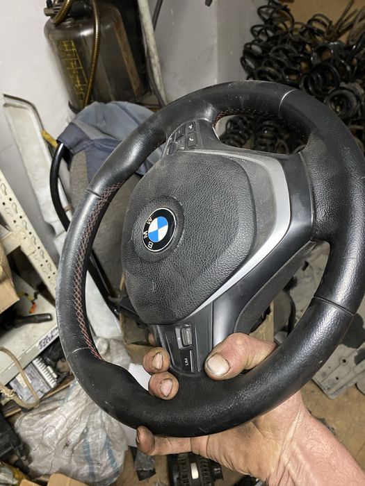 Продам руль бмв f30