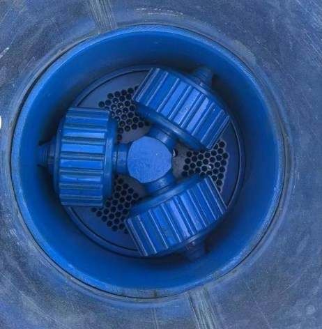 Гранулатор за фуражни пелети с три ролки и три матрици