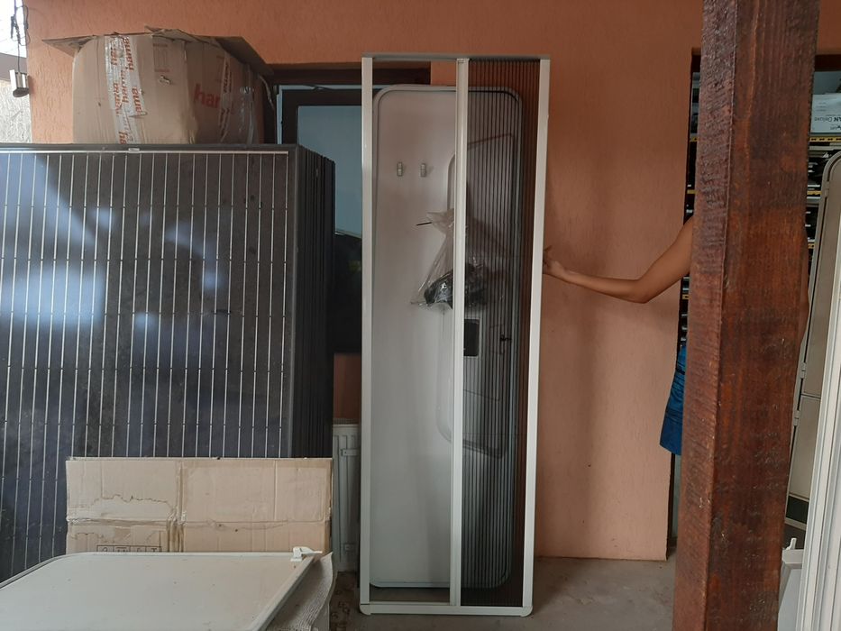 Ușa camper-comversie