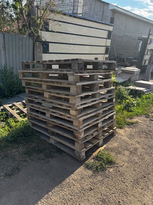 Продам поддоны по 1000