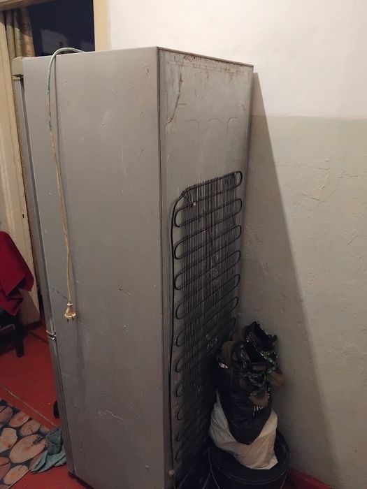 На запчасти холодильник