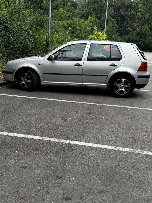 VW Golf 4.
