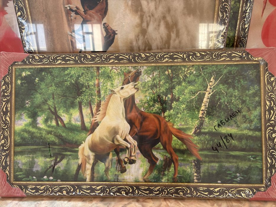 Картины  новые в упаковках