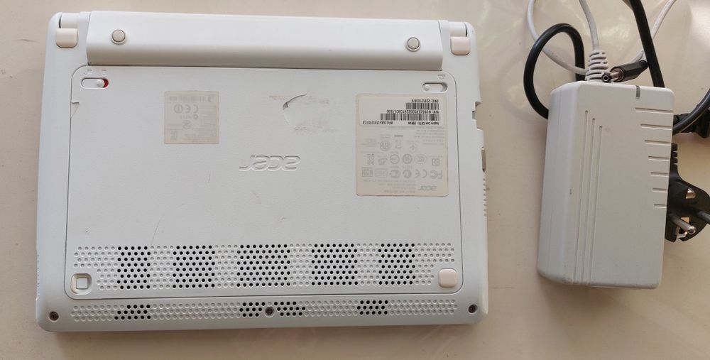 Aser Aspire One D270