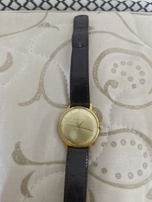 Час луч улитра тонкий