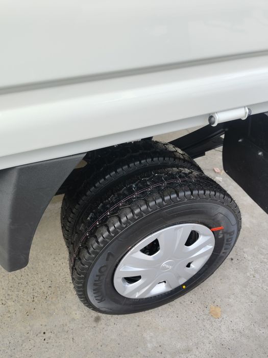 Киа бонго сотилади холати идиял 6та балони янги