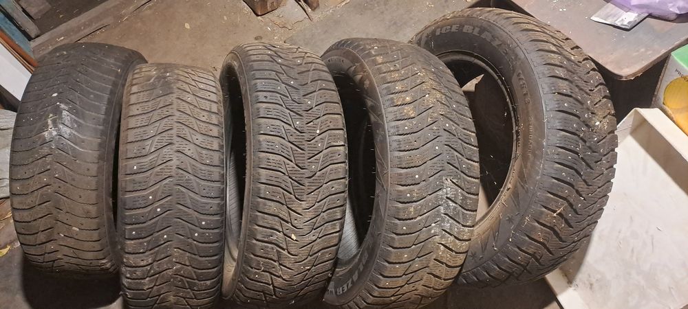 Продам шины 215/60/16
