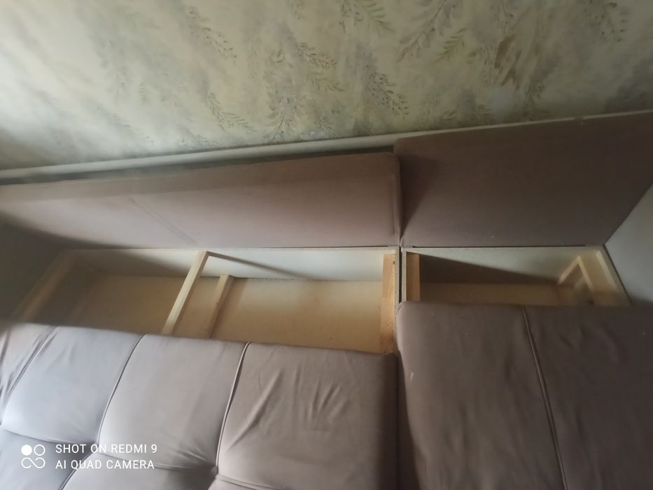 Диван угловой б/у