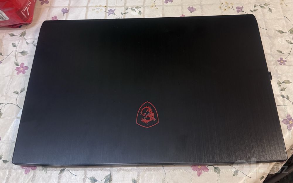 Ноут бук MSI в отличном состоянии