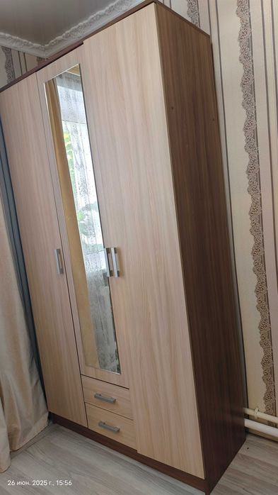 Шкаф спальный Трио