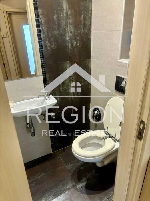 Дава се под наем Двустаен апартамент в с. Левски, Област Варна - 69 кв.м за 561 € - Снимка #7