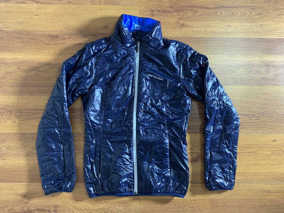 Дамско яке Ortovox Swisswool Inside Reversible Puffer XS