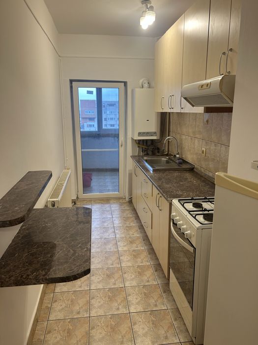 Inchiriez apartament  1 canera pe str Titulescu nr 10