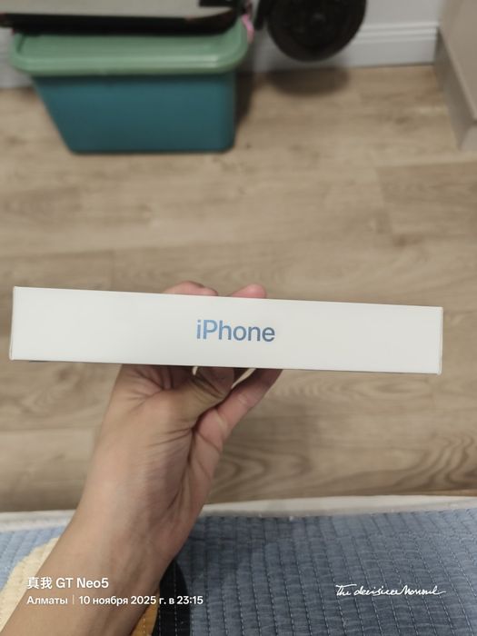 Коробки от смартфонов