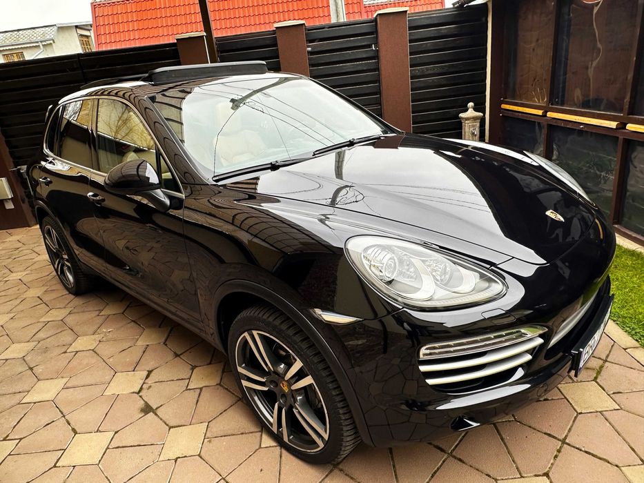 Porsche Cayenne Platinium Edition , 2014 , 3.0 TDI