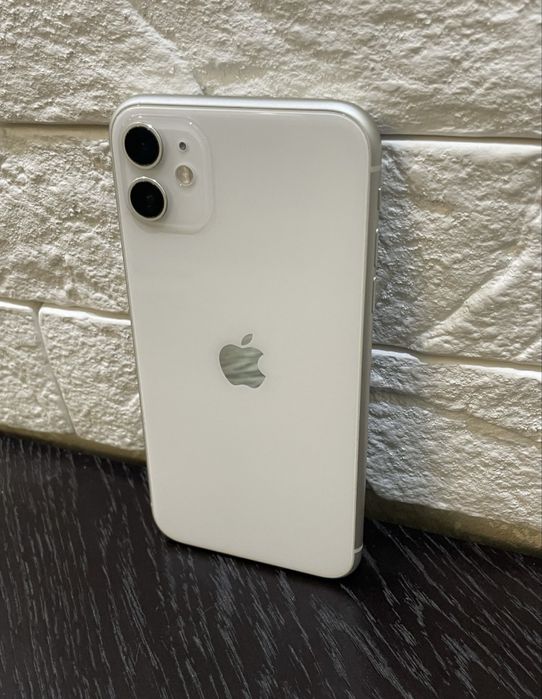 Айфон 11 продам либо обмен  128 гб акб 76