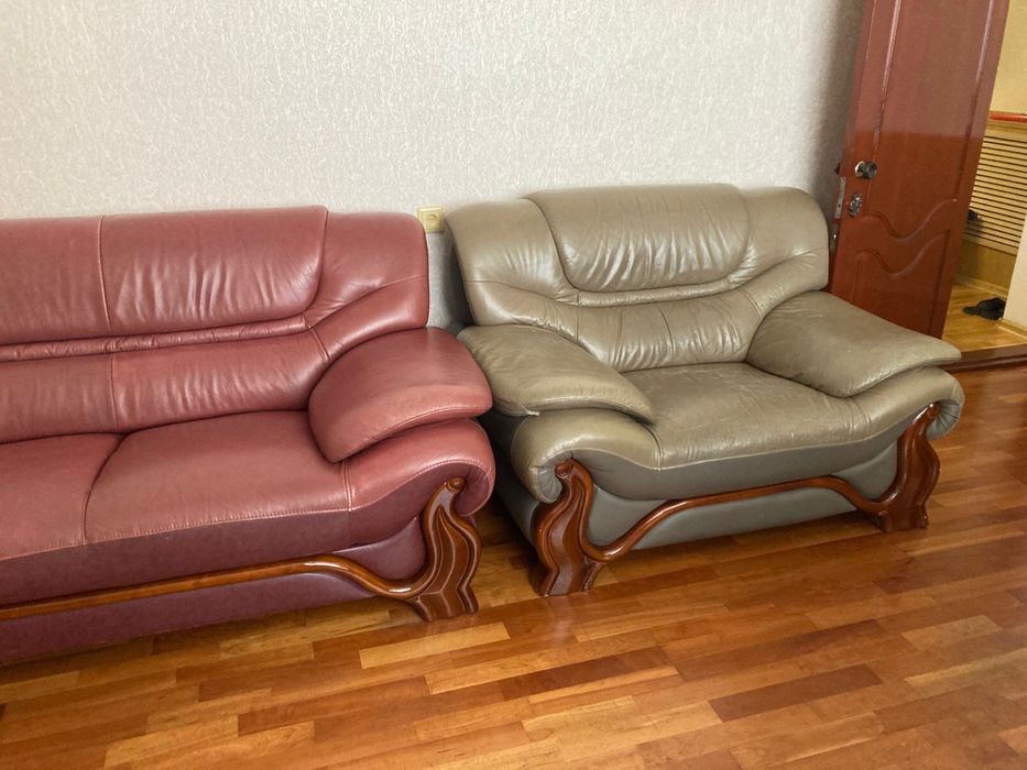 Продается комплект диванов