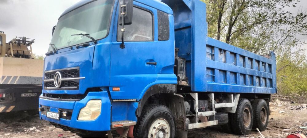 Продам самосвал