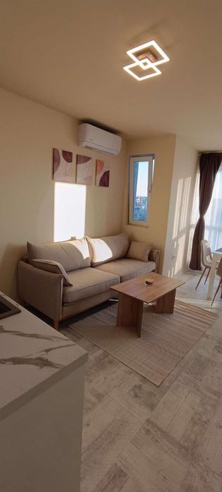 Дава се под наем Двустаен апартамент в Варна, Погреби - 45 кв.м за 450 € - Снимка #2