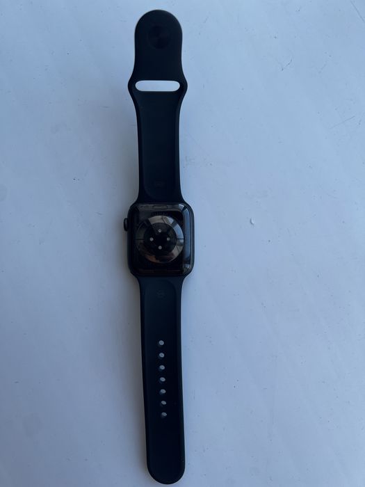 Продам Apple Watch 6 series 44mm срочно
