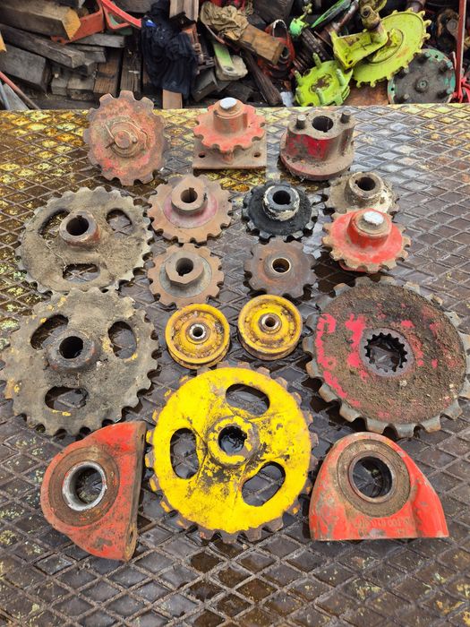 Pinion   Rola  Intinzator  Presa   Balotiera  Sgorbati   New holand   Ama  Lerda Saim Agriful