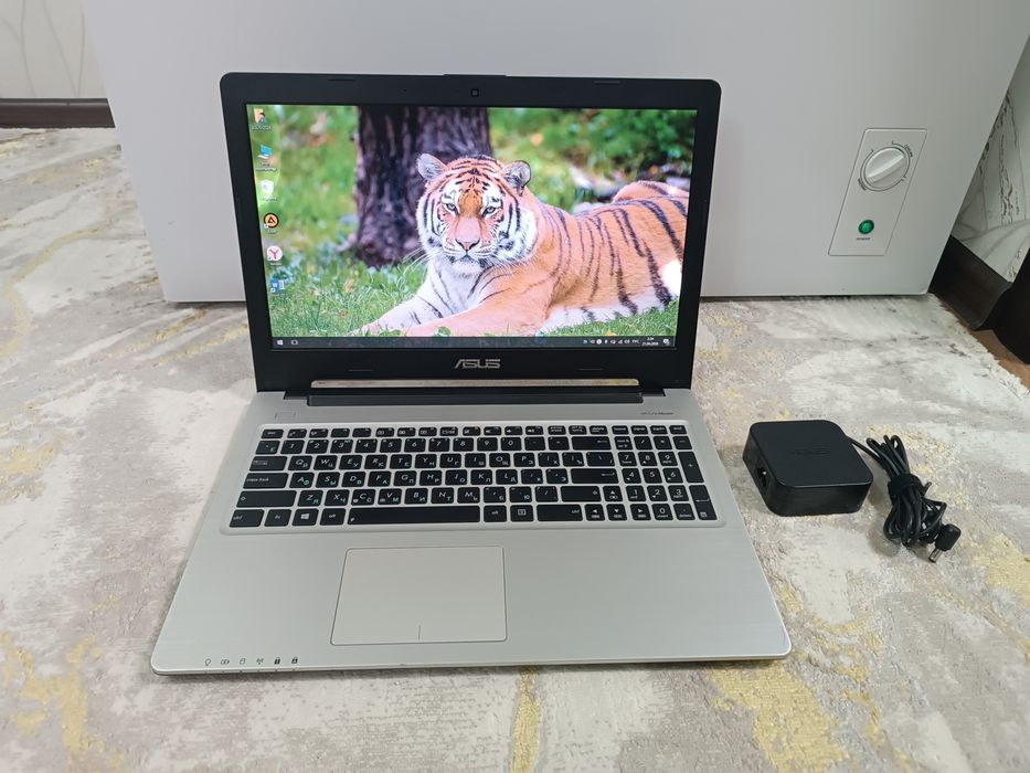 Ноутбук ASUS Core i5 SSD.
