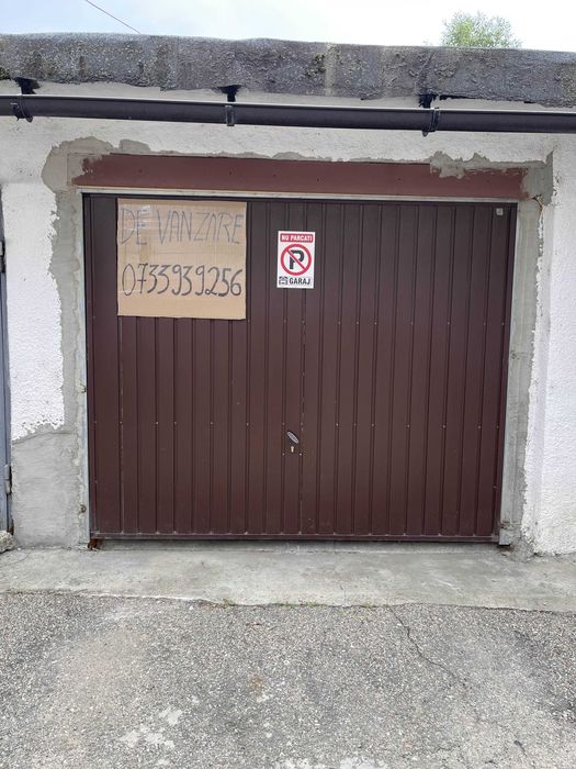 Garaj de vanzare