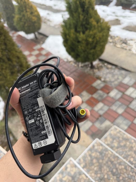 Incarcator original Lenovo 90w 20v