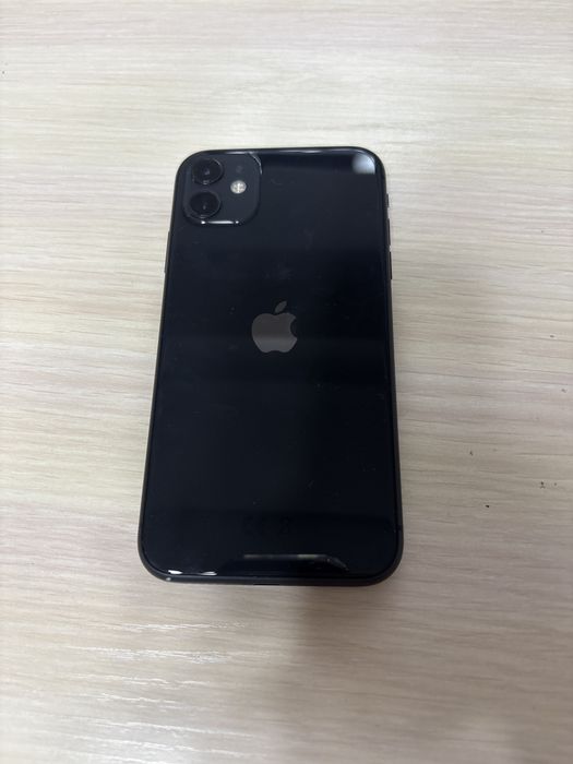 Iphone 11 128 GB черного цвета