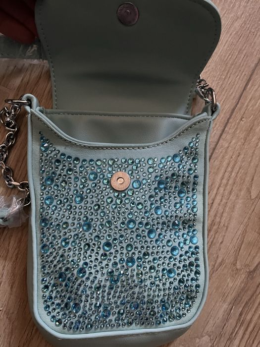 Новая чанта за телефон