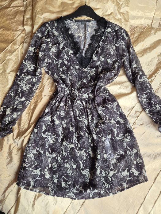 Дамска рокля Guess S размер