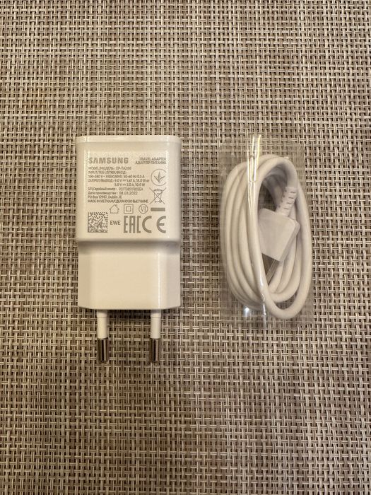 Vând încărcător Samsung Fast Charge+cablu usb c