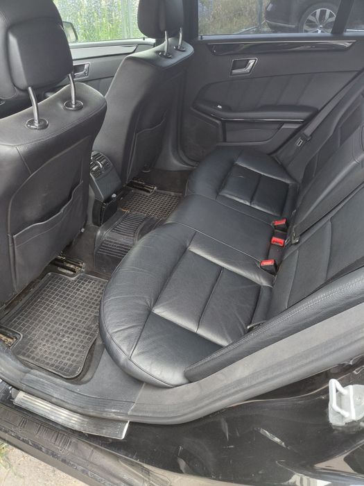 MERCEDES-BENZ E-Class 2011 — imagine 4