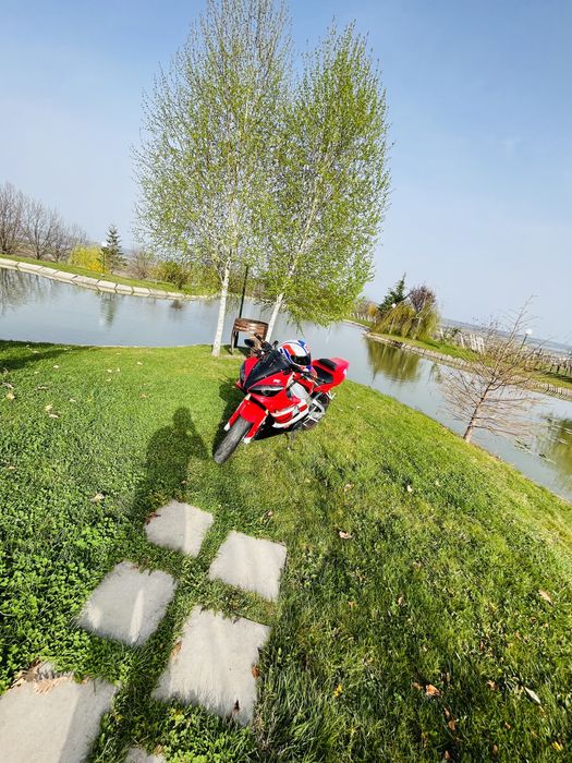 Yamaha R1 / VARIANTE