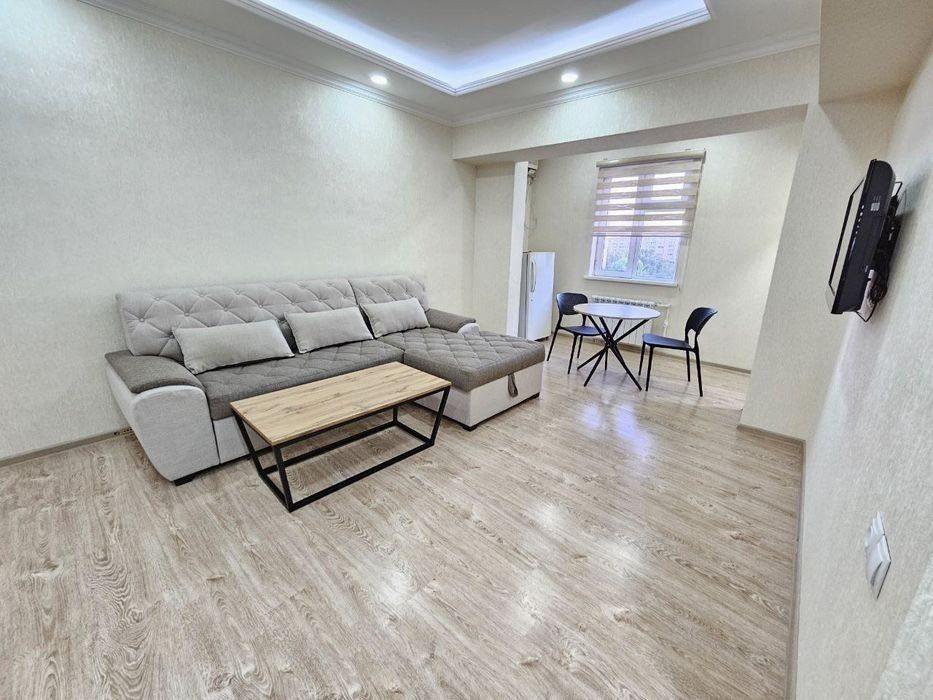 2-комнатная квартира на ул. Афросиаб (метро "Ойбек")