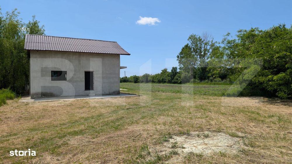 Lazuri casa indiciduala la rosu