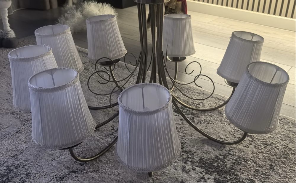 Продаю люстру б/у.